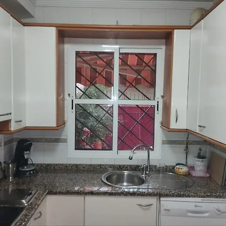 Adosado Con Patio * Punta Umbría